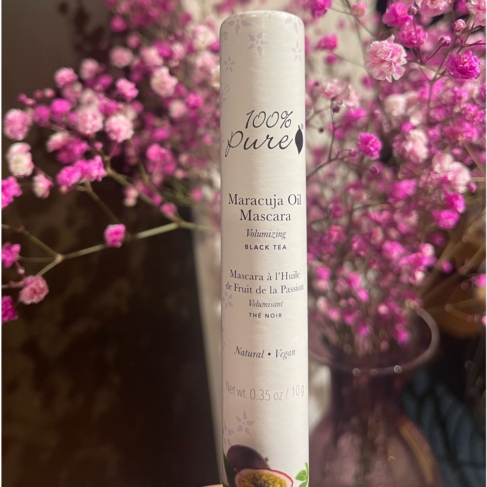 100% Pure (black tea) Maracuja Oil Mascara Volumizing